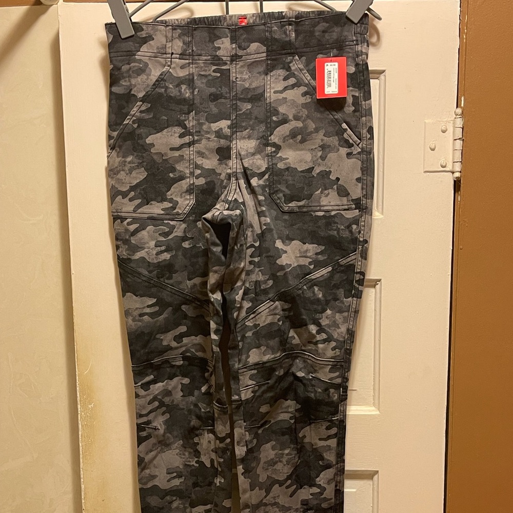 Spanx Stretch Twill Cargo Joggers